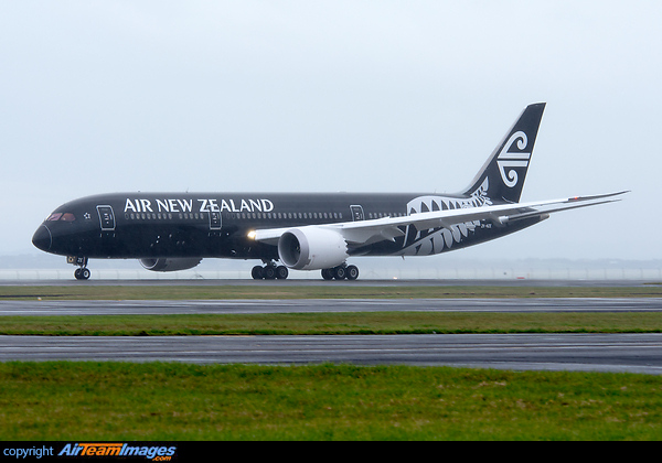 Landed on 05R after delivery flight from Boeing, USA. Boeing 787-9 Dreamliner
