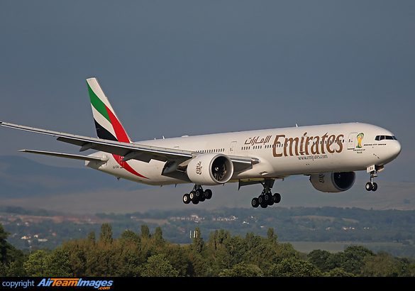 Boeing 777-31H/ER Boeing 777-31H/ER