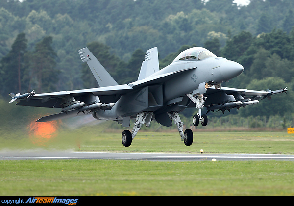 Boeing F/A-18F Super Hornet Boeing F/A-18F Super Hornet