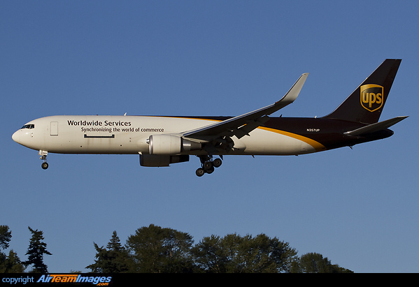 Boeing 767-34AF/ER Boeing 767-34AF/ER
