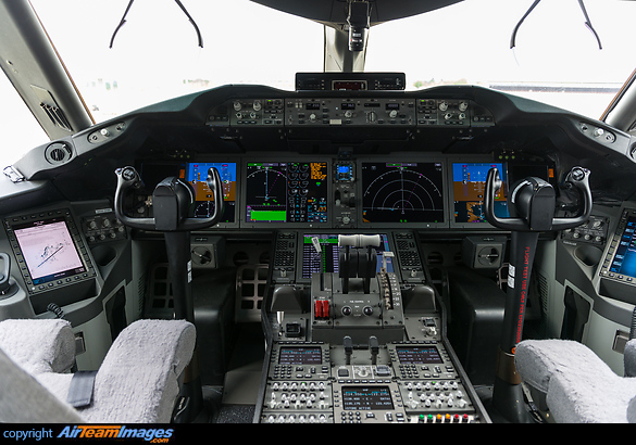 Boeing 787-9 Dreamliner Boeing 787-9 Dreamliner