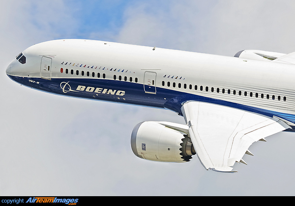 Boeing 787-9 Dreamliner Boeing 787-9 Dreamliner