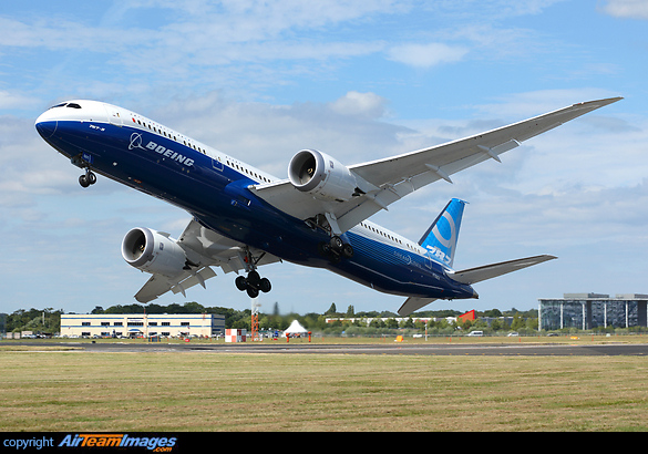 Boeing 787-9 Dreamliner Boeing 787-9 Dreamliner