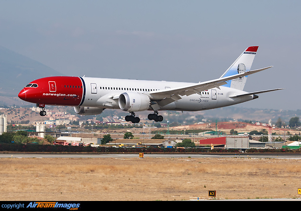 Boeing 787-8 Dreamliner Boeing 787-8 Dreamliner