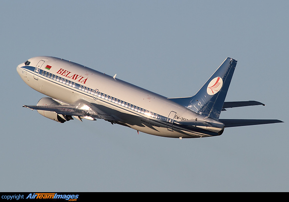 Boeing 737-31S Boeing 737-31S