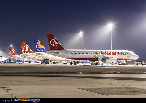 Airbus A320-232 Airbus A320-232