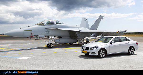 Boeing F/A-18F Super Hornet Boeing F/A-18F Super Hornet