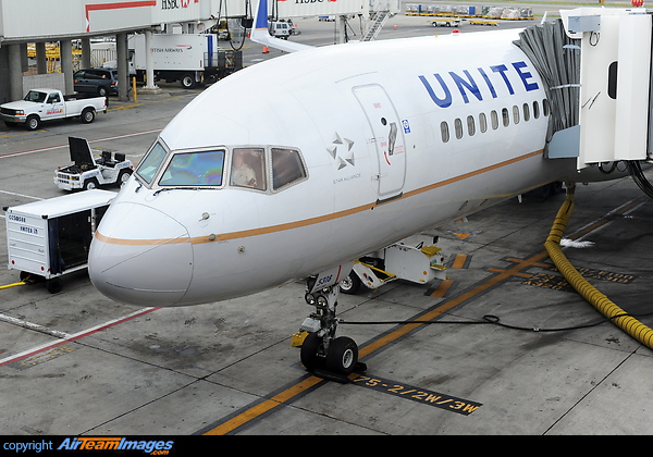 Boeing 757-222 Boeing 757-222