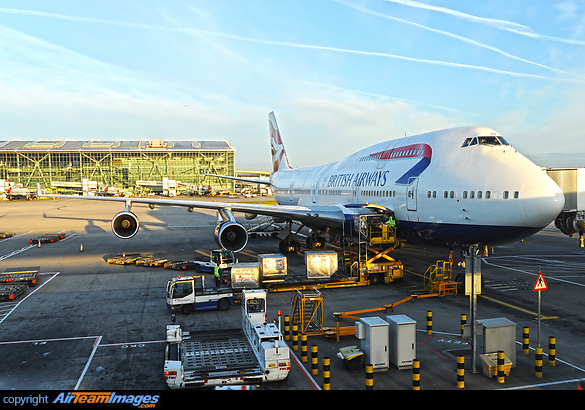 London Heathrow's Terminal 5 Boeing 747-436
