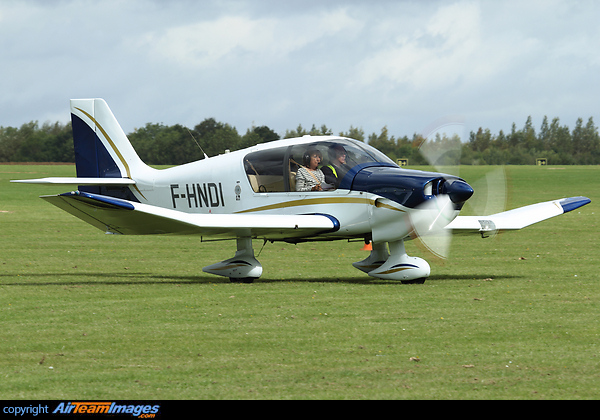 Robin DR400-140B Dauphin Robin DR400-140B Dauphin