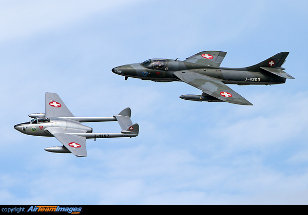 With Hawker Hunter HB-RVW Vampire & Hawker Hunter