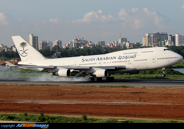 Boeing 747-422 Boeing 747-422