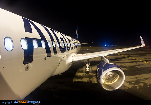 Airbus A320-214 Airbus A320-214
