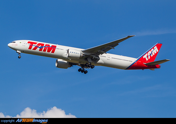 Boeing 777-32W/ER Boeing 777-32W/ER