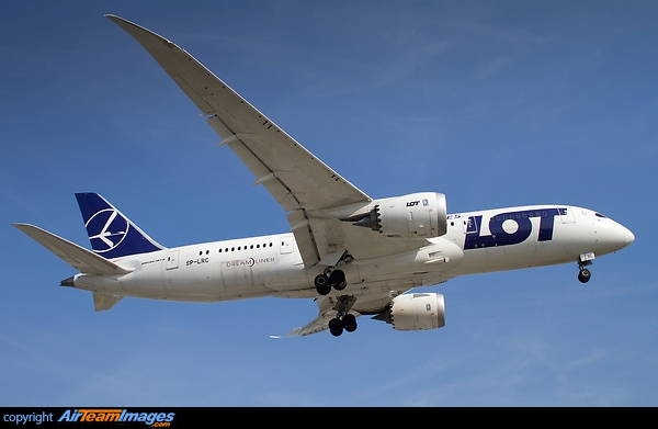 Boeing 787-8 Dreamliner Boeing 787-8 Dreamliner