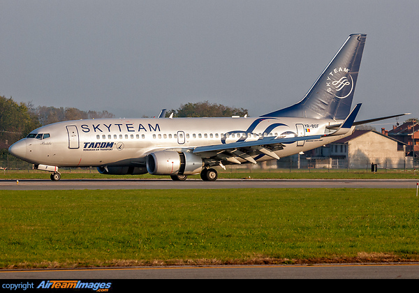 Boeing 737-78J Boeing 737-78J