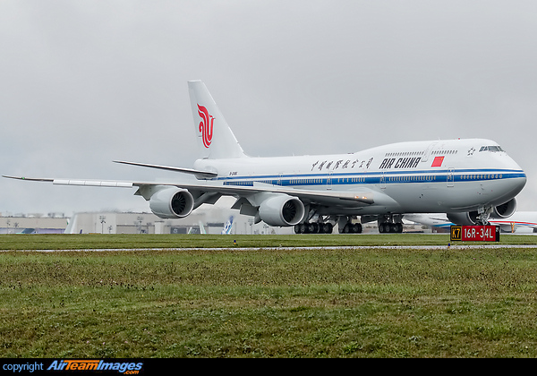 Air China Boeing 747-89L C/N 41192 L/N 1507 B-2486 is the second 747-8i ordered by the airline and is here seen rolling out after on of its initial test flights. Boeing 747-89L