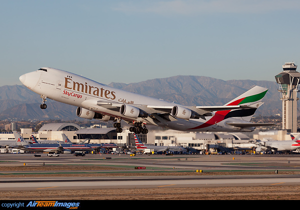 Boeing 747-4HAF/ER/SCD Boeing 747-4HAF/ER/SCD