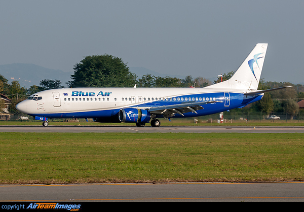 Boeing 737-4Q8 Boeing 737-4Q8