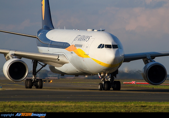 Airbus A330-203 Airbus A330-203
