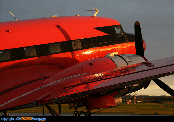 Douglas C-47B Dakota 4 (DC-3)