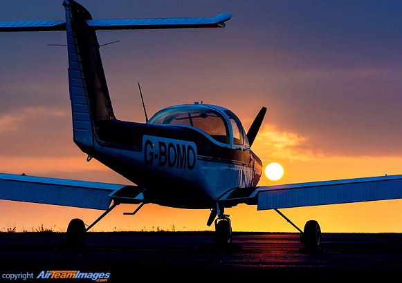 Piper PA-38-112 Tomahawk II Piper PA-38-112 Tomahawk II