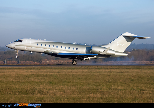 Niki Lauda's old Global 5000 has recently been re-registered to M-IBID under new ownership, currently based at London Luton with Harrods, captured here shortly after sunrise arriving from Toronto. Bombardier Global 5000