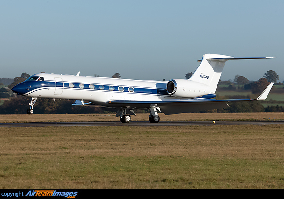 Drexler's new Gulfstream G550, arriving as "Gotham 24" from New York Gulfstream G550