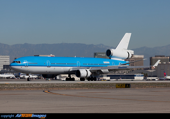 Seen here landing at LAX for the last time, PH-KCE operated the last passenger MD-11 flight McDonnell Douglas MD-11