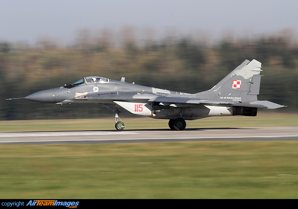 Mikoyan Gurevich MiG-29A Mikoyan Gurevich MiG-29A