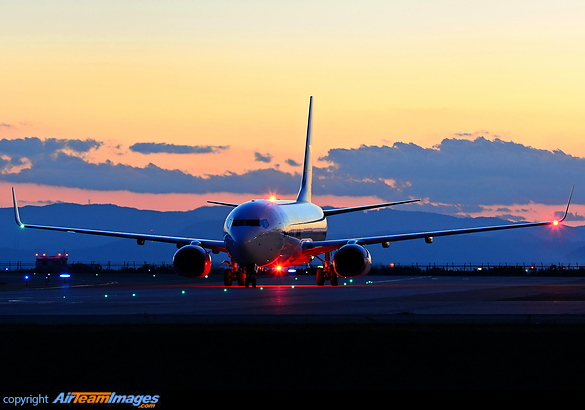 Boeing 737-8Q8 Boeing 737-8Q8