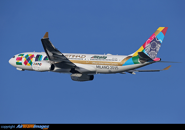 Special paint scheme deco promoting Milano Expo 2015 Airbus A330-243