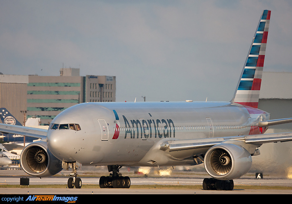 Boeing 777-223/ER Boeing 777-223/ER