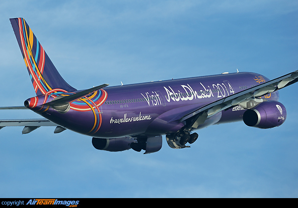 "Visit Abu Dhabi 2014" Airbus A330-343X