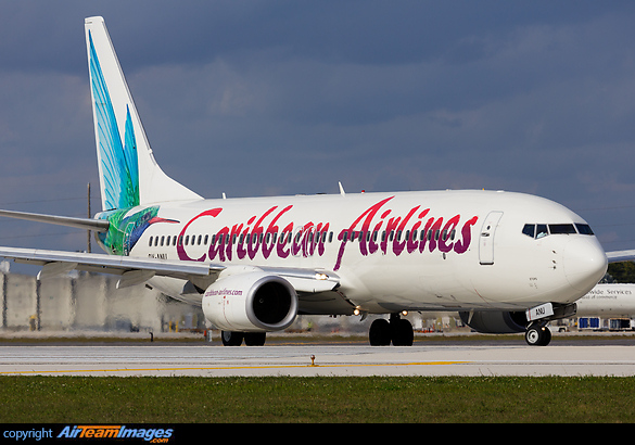 Boeing 737-8Q8 Boeing 737-8Q8