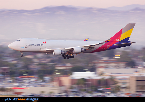 Boeing 747-48EF/SCD Boeing 747-48EF/SCD