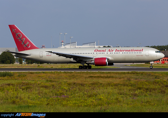 Boeing 767-33A/ER Boeing 767-33A/ER