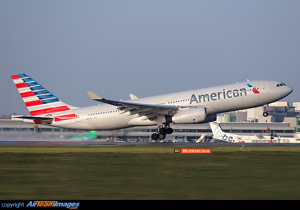 Airbus A330-243 Airbus A330-243