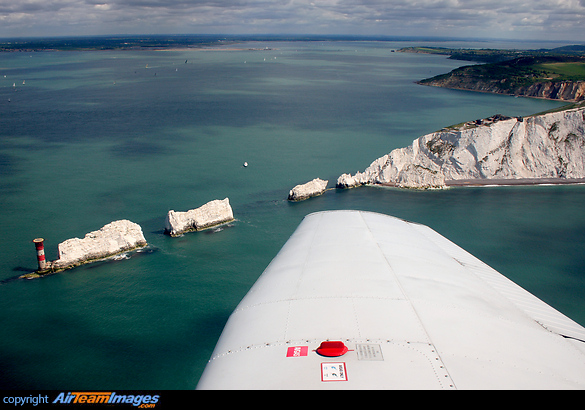 Isle of Wight Needles Piper PA-28-151 Cherokee