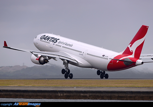Airbus A330-202 Airbus A330-202