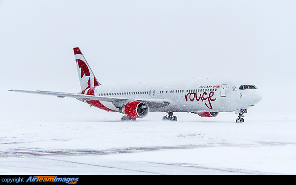 Boeing 767-33A/ER Boeing 767-33A/ER