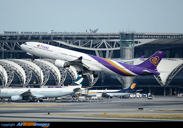 Airbus A330-321 Airbus A330-321