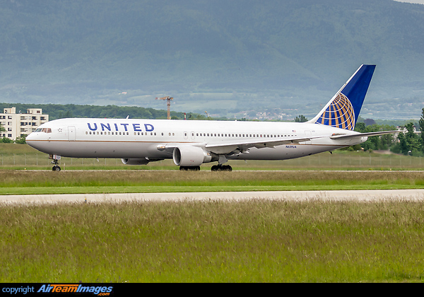Boeing 767-322/ER Boeing 767-322/ER