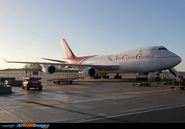 Boeing 747-481F/SCD Boeing 747-481F/SCD