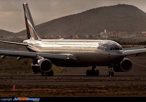 Airbus A330-343X Airbus A330-343X
