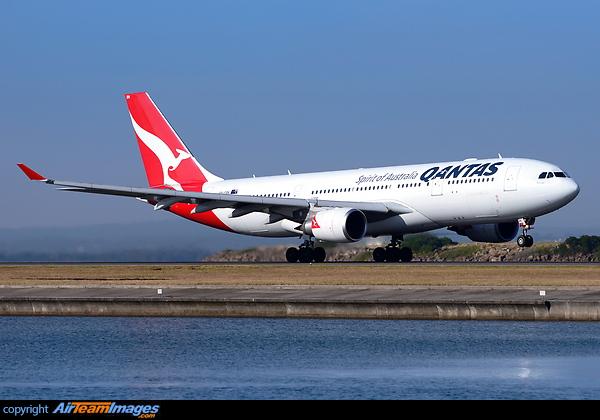 Airbus A330-202 Airbus A330-202