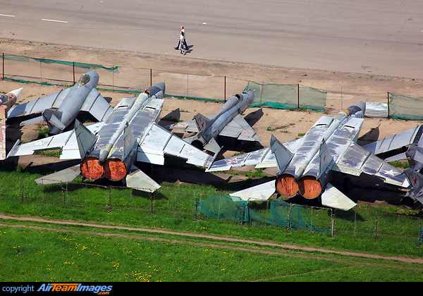 Mikoyan Gurevich MiG-25P Mikoyan Gurevich MiG-25P