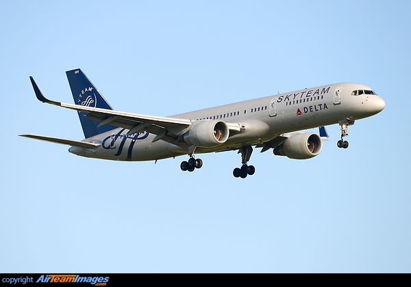 Boeing 757-231 Boeing 757-231
