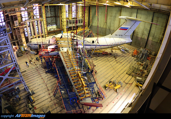 For static tests Ilyushin Il-76TD