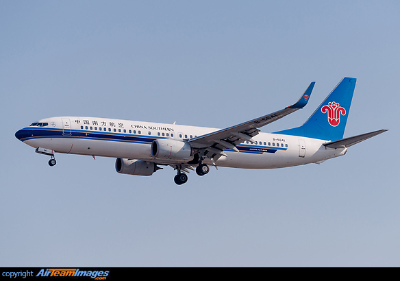Boeing 737-81B Boeing 737-81B